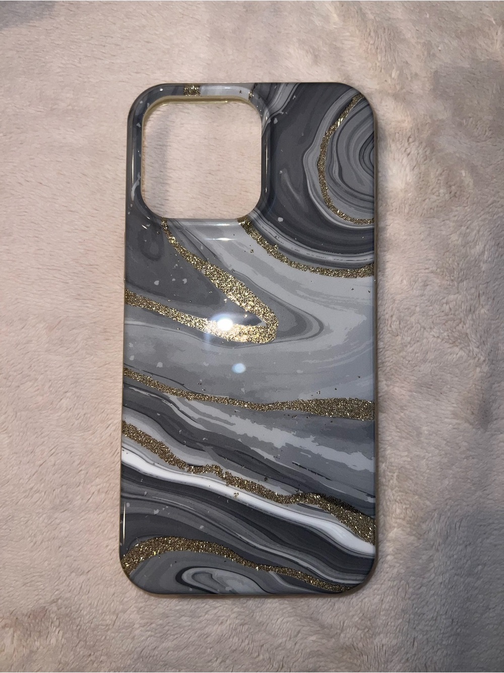 Marble Insignia™ - Hard-Shell Case for iPhone 14 Pro Max